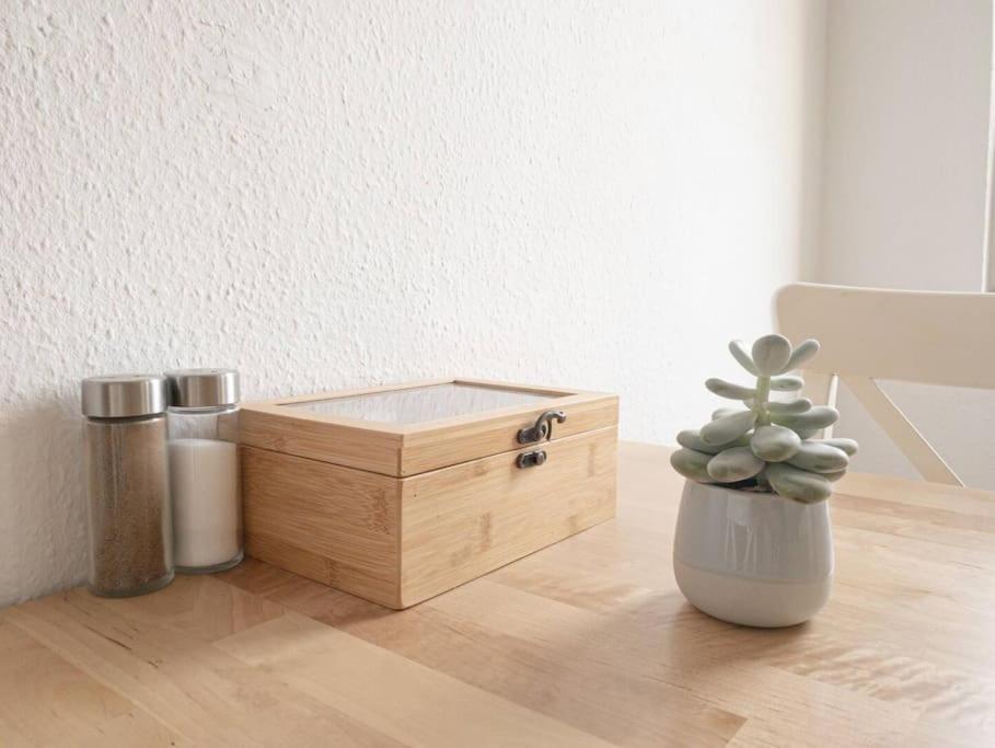 Schoene Ferienwohnung Mit Blick Ueber Stadtwald Leipzig Eksteriør bilde