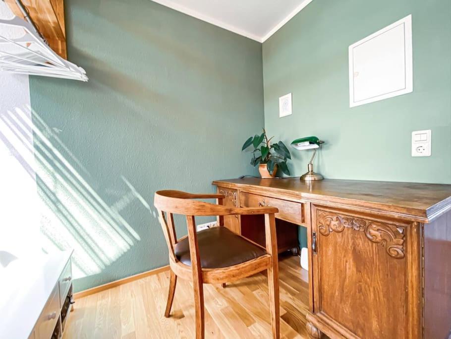 Schoene Ferienwohnung Mit Blick Ueber Stadtwald Leipzig Eksteriør bilde