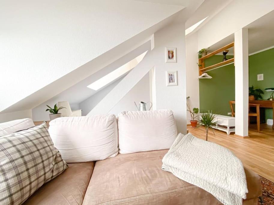 Schoene Ferienwohnung Mit Blick Ueber Stadtwald Leipzig Eksteriør bilde