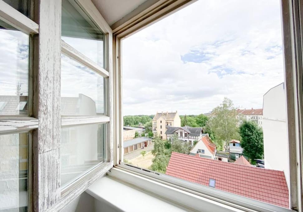 Schoene Ferienwohnung Mit Blick Ueber Stadtwald Leipzig Eksteriør bilde